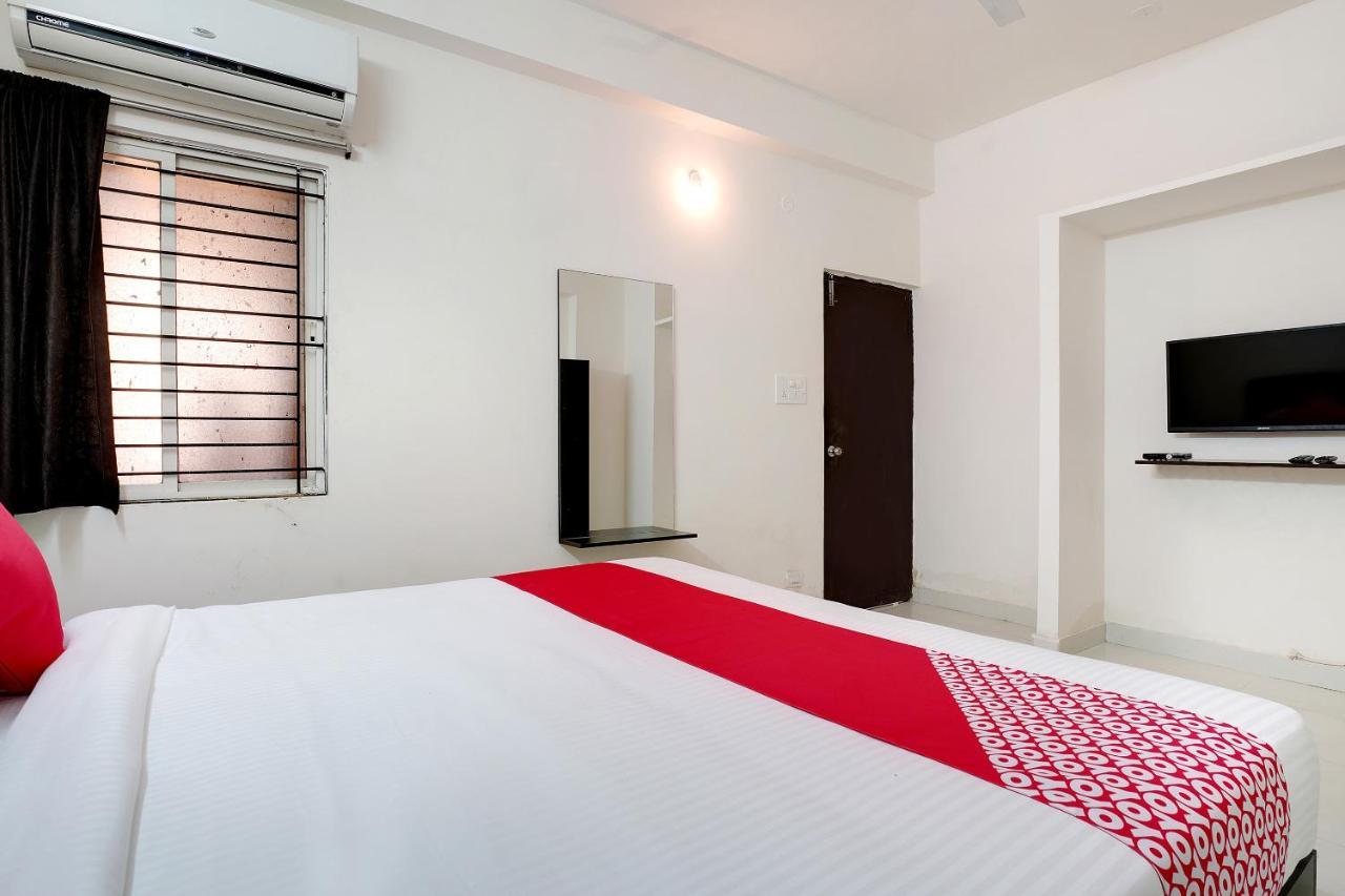 Oyo 41102 Hyderabad Elite Hotel Haidar Sahibguda Exterior photo